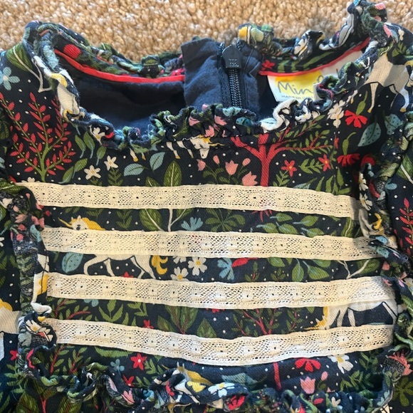 ❤️ SOLD ❤️ Mini Boden Nostalgic Ruffle Dress
In Stormy Blue Unicorn Tapestry - Picture 6 of 8